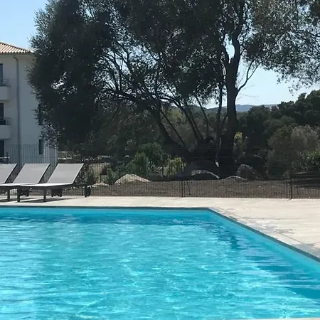 Magnifique Appt 85m2, Terrasses 30m2, Piscine, Tennis * Porto-Vecchio (Corsica)