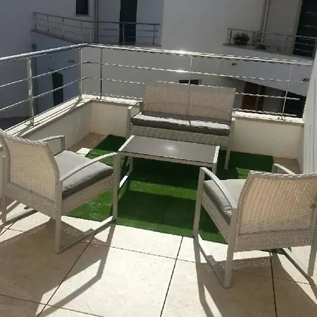 Magnifique Appt 85m2, Terrasses 30m2, Piscine, Tennis * Porto-Vecchio (Corsica)